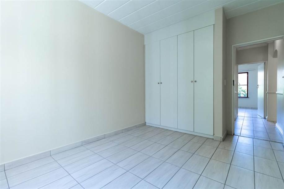 2 Bedroom Apartment in Saxonwold-5