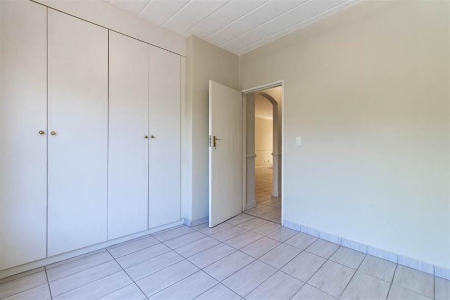 2 Bedroom Apartment in Saxonwold-2
