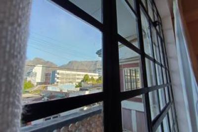 2 Bedroom Apartment / Flat to Rent in Bo Kaap