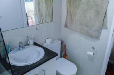 1 Bedroom Apartment / Flat to Rent in Tamboerskloof