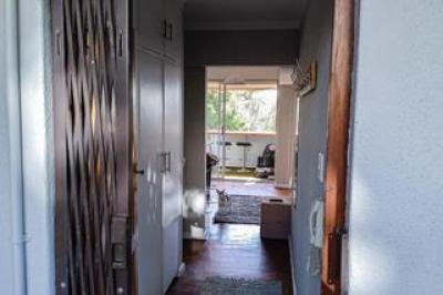 1 Bedroom Apartment / Flat to Rent in Tamboerskloof