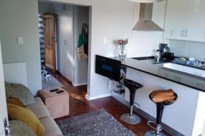 1 Bedroom Apartment / Flat to Rent in Tamboerskloof