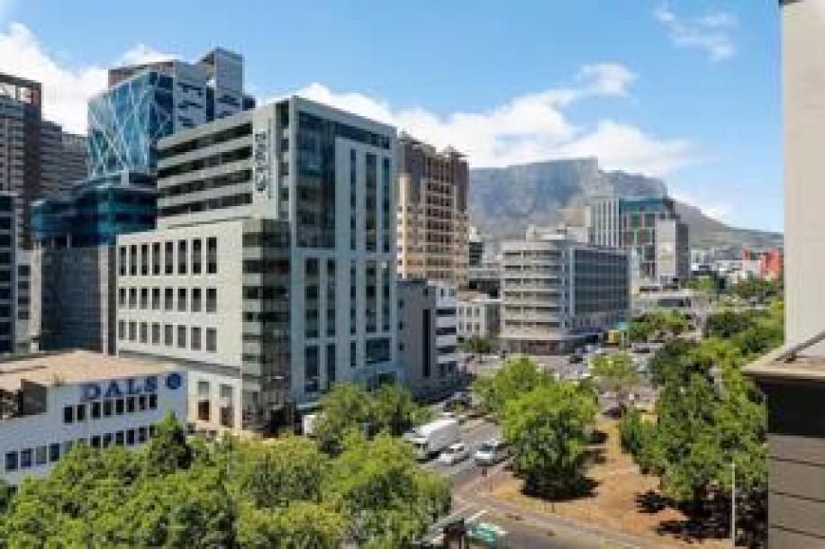1 Bedroom Apartment / Flat to Rent in De Waterkant-1