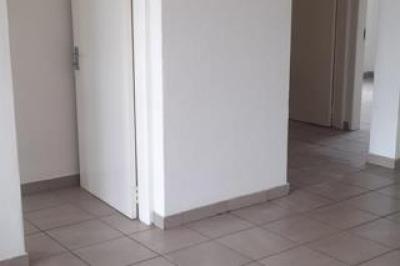 2 Bedroom Townhouse to Rent in Albertsdal-9