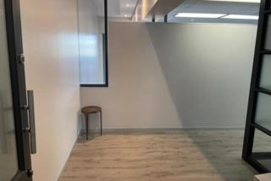 Commercial Property to Rent in Somerset West Mall Triangle-9