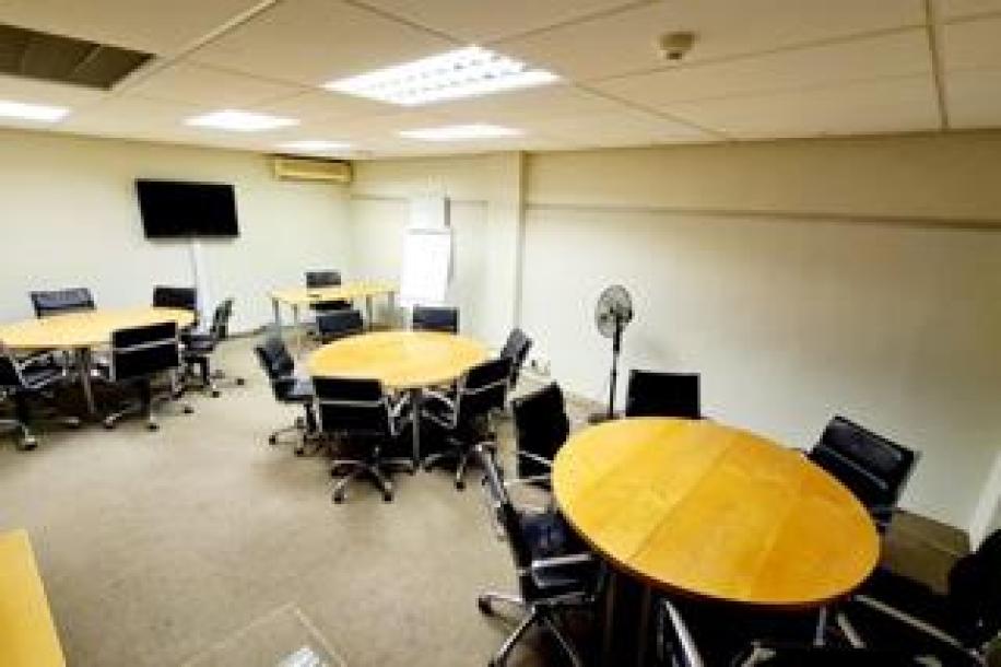 Commercial Property to Rent in Gardens-10