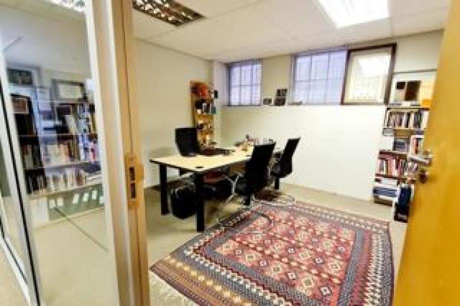 Commercial Property to Rent in Gardens-3