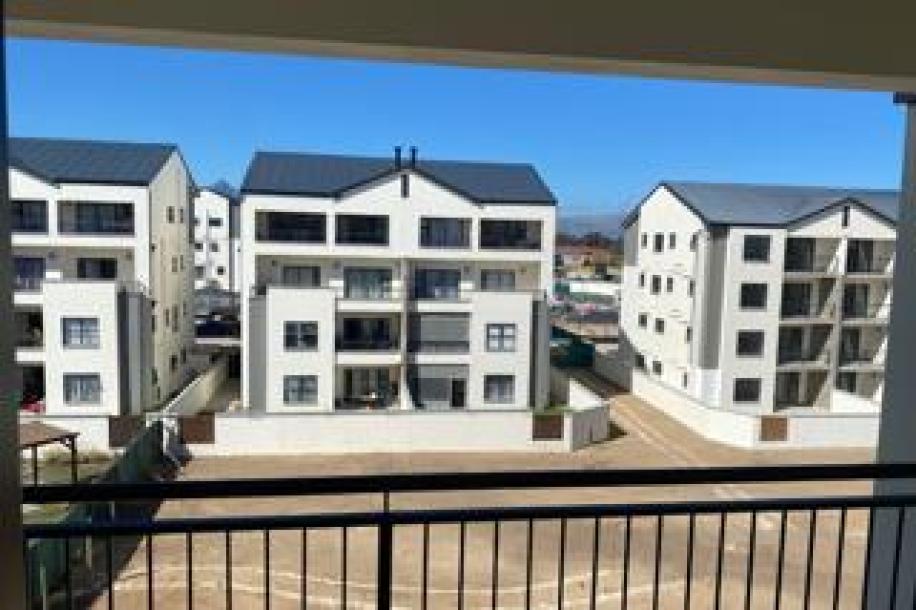 2 Bedroom Apartment / Flat to Rent in The Huntsman-9